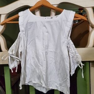 cold shoulder summer top🤍